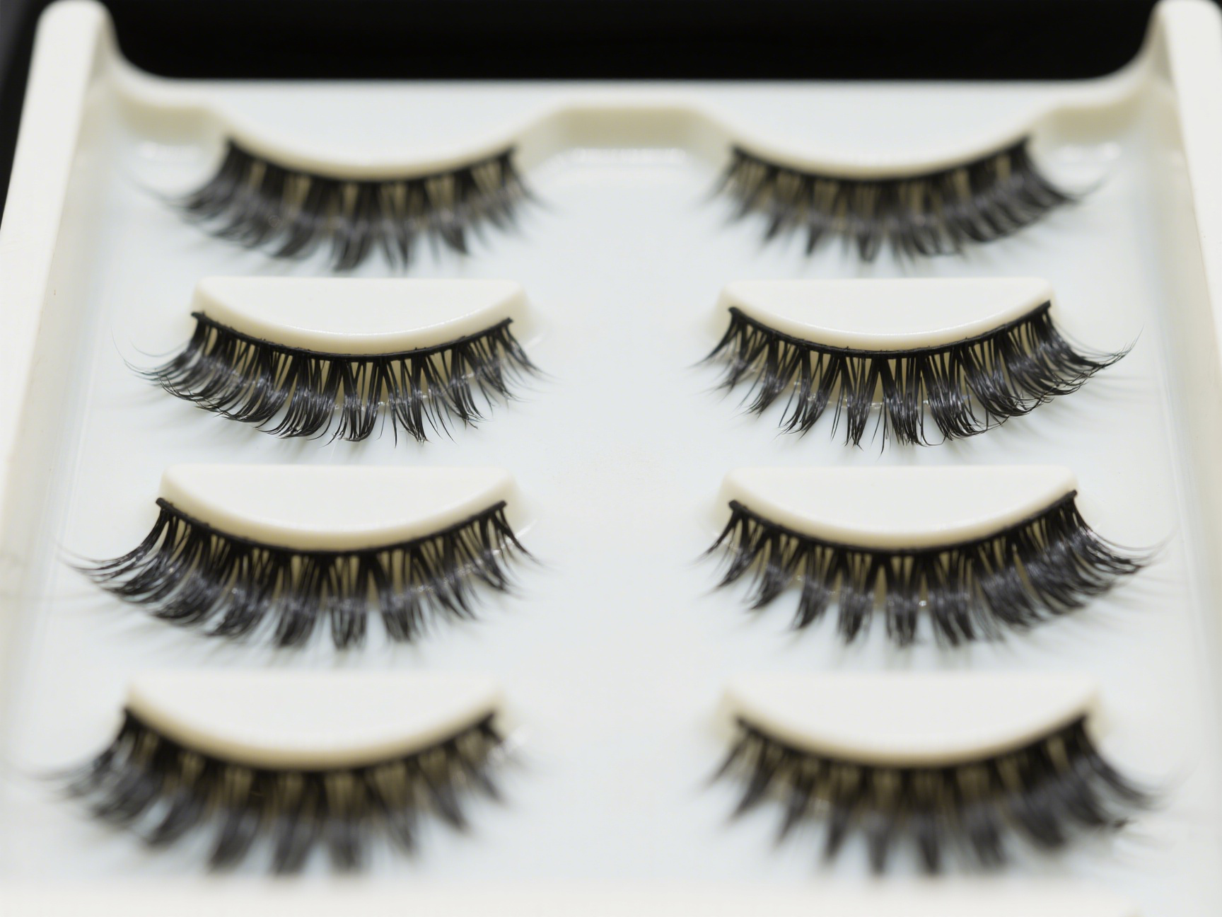 How to Maintain False Eyelashes: A Guide to Prolong Beauty and Sustainability